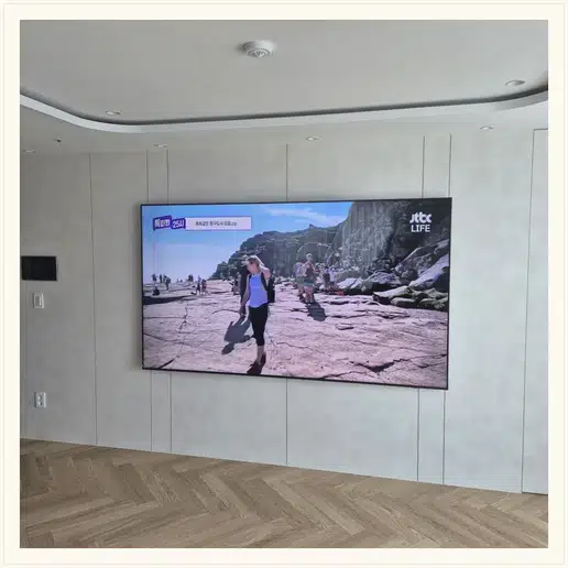 벽걸이TV 설치 참고 이미지 14-8 두 번째 사진